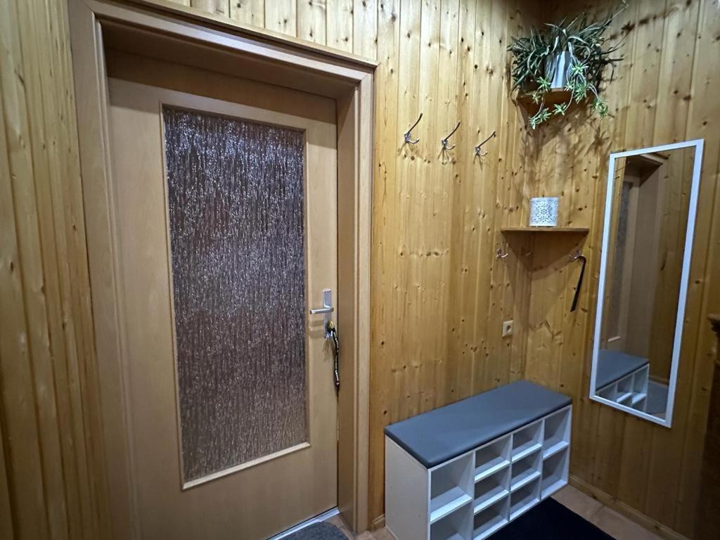 Christels Ferienwohnung 2 In Thale Mit Ueberdachter Terrasse, Kueche Mit Tv & Geschirrspueler Dış mekan fotoğraf