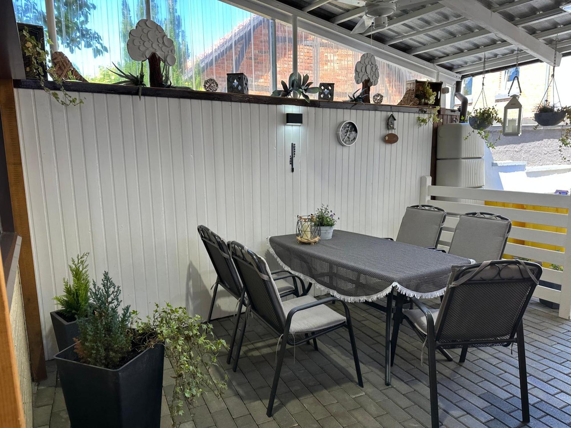 Christels Ferienwohnung 2 In Thale Mit Ueberdachter Terrasse, Kueche Mit Tv & Geschirrspueler Dış mekan fotoğraf